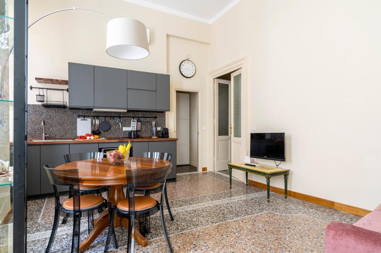 Flat-2 Min Walk The Cathedral! Daire Livorno
